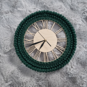 Prezent Zegar ścienny z makramy – dekoracja handmade
